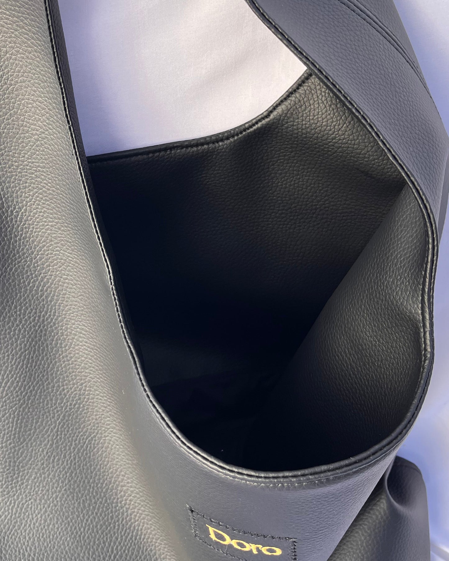 Bottomless tote