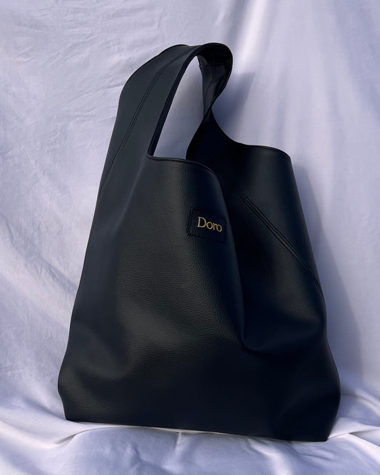 Bottomless tote